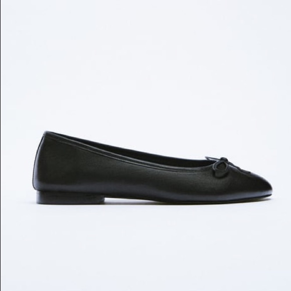 Zara Black Ballet Flats with Bow